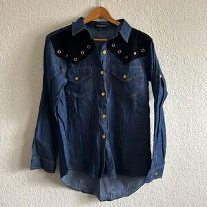 Settledown long sleeve jean shirt size M